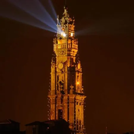 アパート Charming Riverview In *