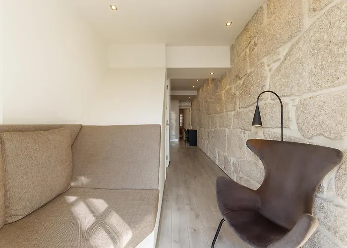 Charming Riverview In