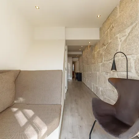 דירה Charming Riverview In