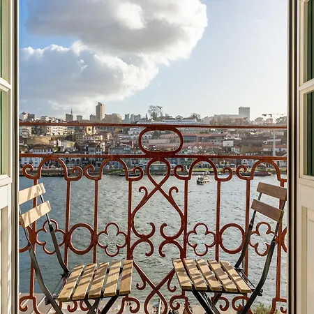 דירה Charming Riverview In פורטו