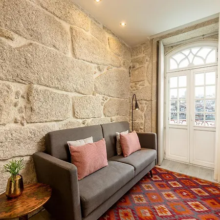 דירה Charming Riverview In *