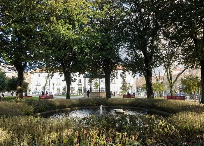 Charming Riverview In דירה *